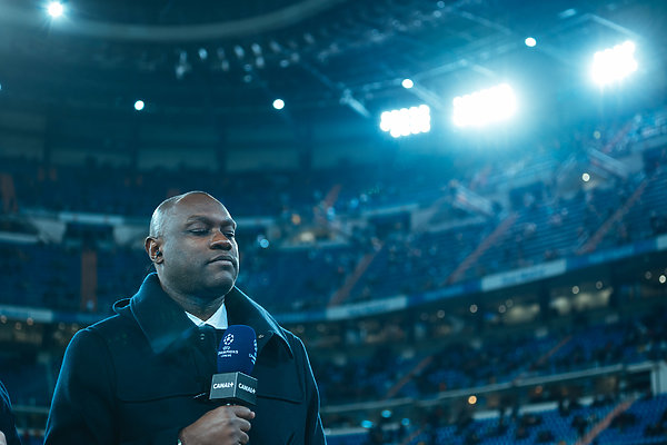 Patrick Mboma, Stade Santiago Bernabeu, Madrid. Consultant TV Canal+, Production de documentaires et films corporate UEFA. Série Life After Football, Noxediem, creative & production studio, Sébastien Reichenbach