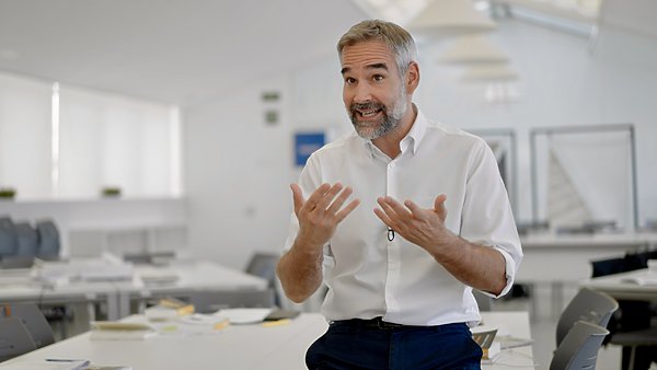 UEFA Mesgo, David Lemos, Academy, Barcelona Spain, Production de documentaires et films corporate UEFA. Série Life After Football, Noxediem, creative & production studio, Sébastien Reichenbach